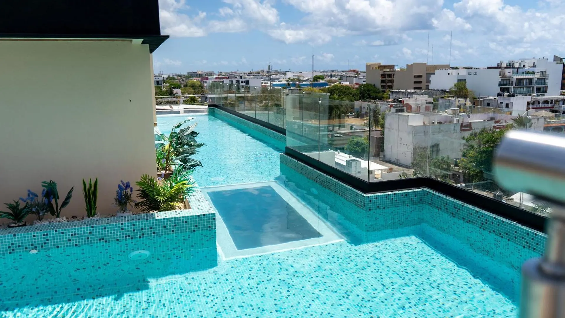 Apartment Elegant Lux Condo - Fast Wi-Fi- Near The Beach Playa del Carmen Mexico