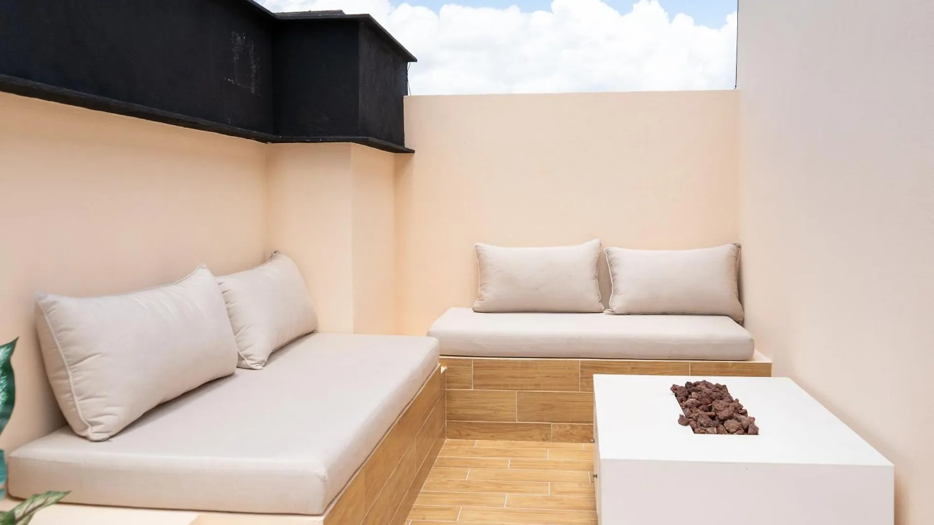 Apartment Elegant Lux Condo - Fast Wi-Fi- Near The Beach Playa del Carmen Mexico